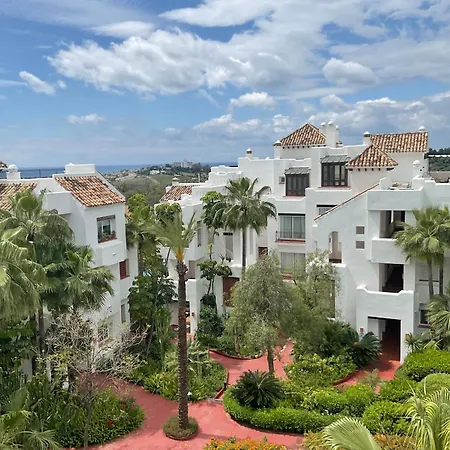 Lomas Del Marcques Apartment